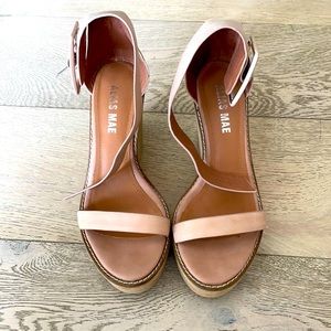 Alias Mae nude wedges